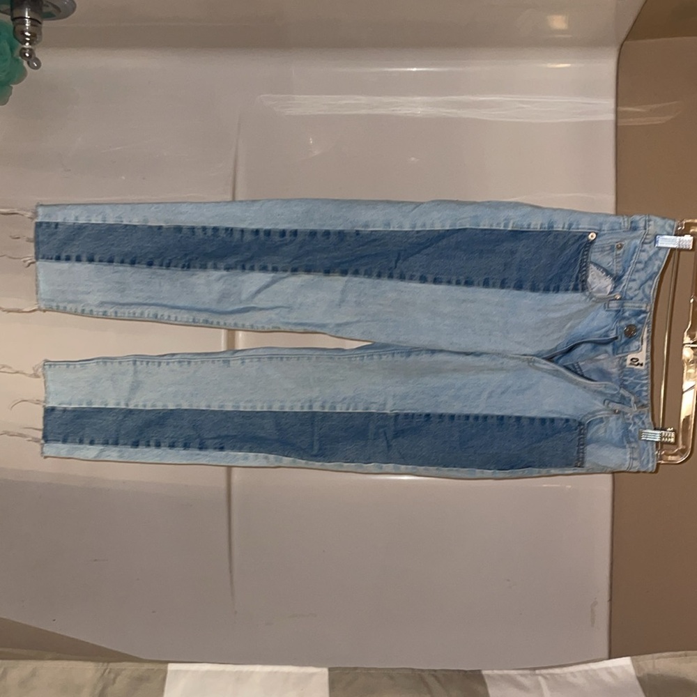 garage brand, two toned womens jeans! SIZE 3